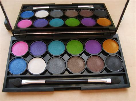 Mary's Wonderland: [FAKE!!!OMG!!!!] MAC Cream Eyeshadow palette & EOTD & SimplyyJ Giveaway