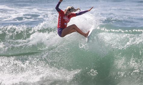 California Teen Wins The Largest All-Female Surf Contest In The World ...