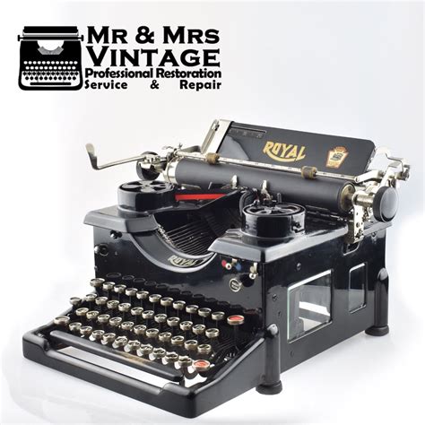 1918 Restored Royal 10 Typewriter Working Glossy Black Red Ribbon (vin