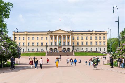 VisitOSLO on Twitter: "Royal Palace in Oslo open to the public all ...