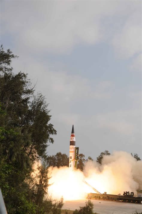 India Tests >5,500-km Range Agni-V Ballistic Missile | Livefist