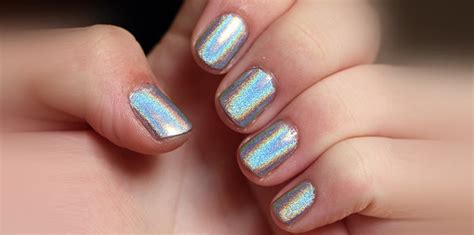 Holographic Nail Polish – Best Brands, 3D, How to Make, Black, Cheap, What is Hologram Effect ...