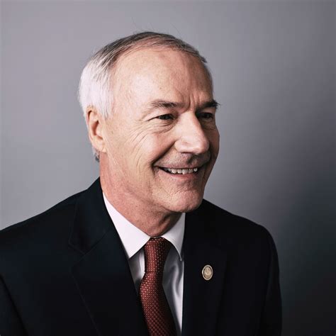 Photos: Asa Hutchinson, presidential candidate | CNN Politics