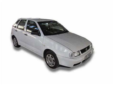 Repossessed Volkswagen Polo Playa 1.4 2002 on auction - MC22606