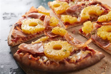 Is Ottawa A City of Pineapple-Pizza Lovers? Here's What A Recent Poll Says