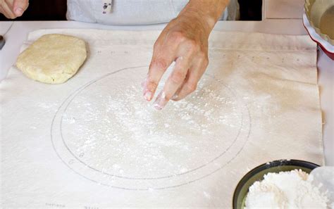 How to Make Pie Dough by Hand