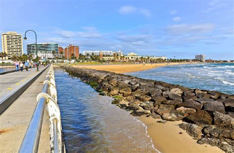 St Kilda Beach - Melbourne Restaurants, Parking & Address