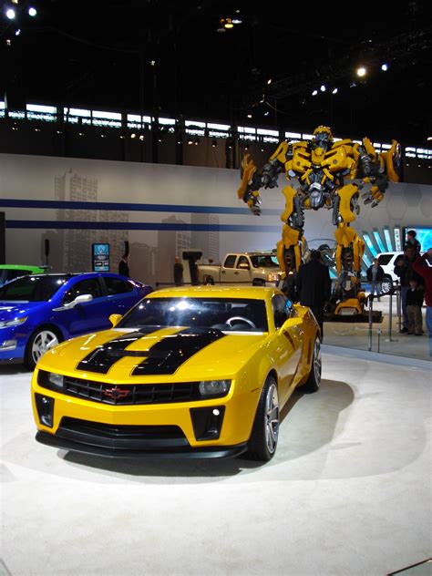 Transformers' Bumblebee Boosts Buzz On 2010 Chevrolet Camaro