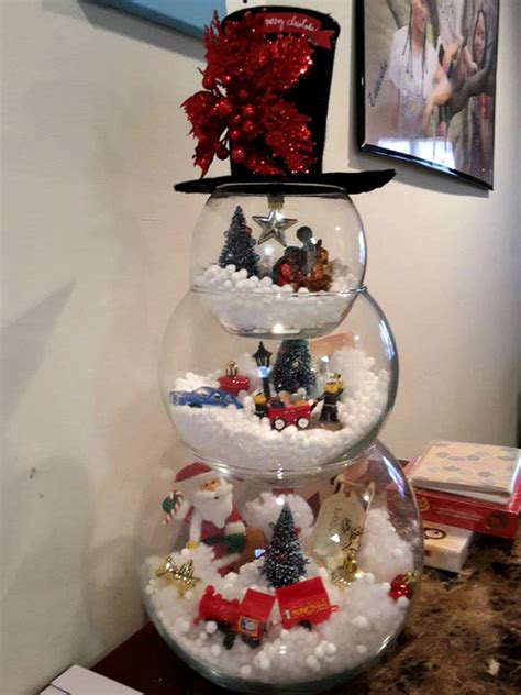 12 Simple DIY Christmas Decorations & Craft Ideas