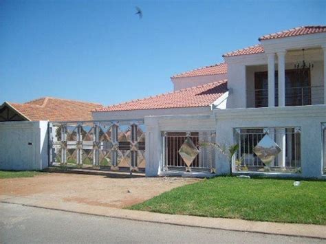 5 Bedroom House For Sale in Flora Park, Polokwane, Limpopo, South Africa for ZAR 2,180,000 - YouTube