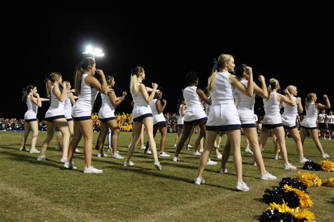 Cheerleaders & Football players dance: Homecoming Pep Rall… | Flickr