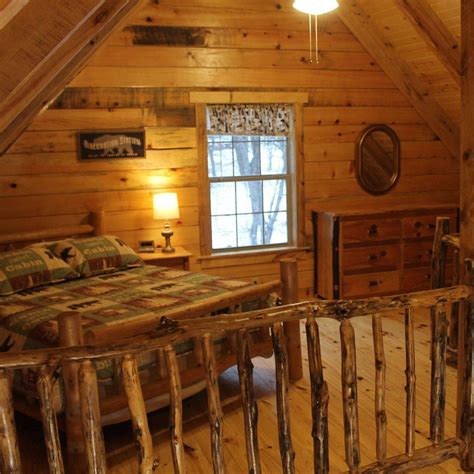 Cozy Bear Log Cabin