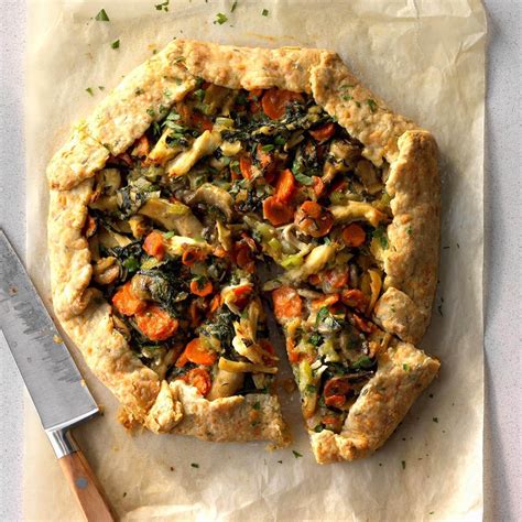 48 Savory Dinner Pies Perfect for Chilly Nights