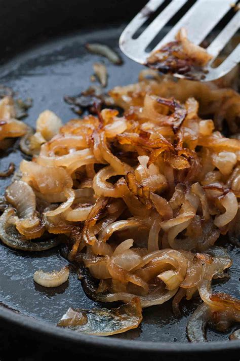 How to Caramelize Onions