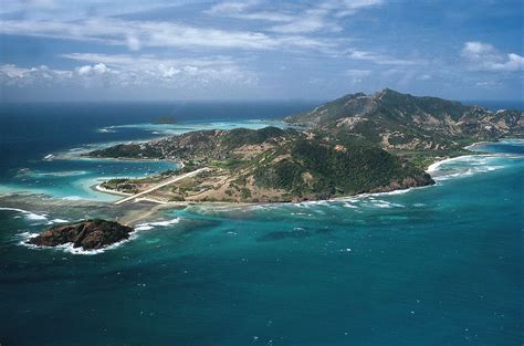 9 OF THE SMALLEST ISLAND STATES - All About World and Travel | Small island, Island, Saint kitts ...
