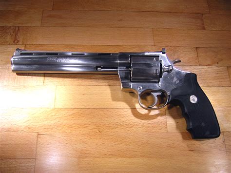 Guns & Weapons: Colt Anaconda Revolver