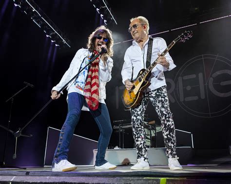 FOREIGNER Announces Tour Companion Album: Farewell – The Very Best of ...