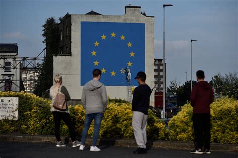 Banksy’s View of ‘Brexit’? It’s in the Stars - The New York Times