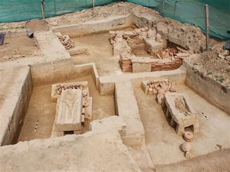 India’s largest known burial site is 3,800 yrs old, confirms carbon dating – Earth is Mysterious