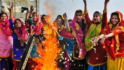 Know How Lohri Festival is Celebrated in Himachal Pradesh | HP Tourism