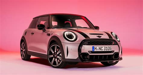 MINI cars redesigned with 'purified' yet more individualized makeover