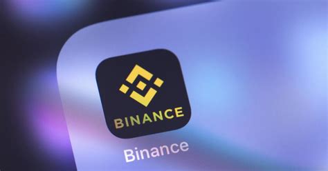 Binance's Mobile App Is Once Again Available on Apple iOS - Altcoin Buzz