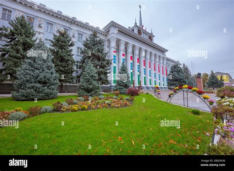 City Hall of Tiraspol. Tiraspol, Transnistria Stock Photo - Alamy