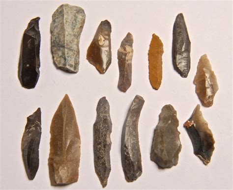 12 ancient Neolithic flint tools - 4 - 6.5 cm - Catawiki