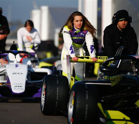 Sabre Cook mighty 2019 race season: WSeries, Infiniti Engineering scholarship at 25 years of age ...