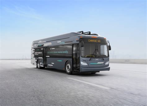 New Flyer unveils its new generation electric bus range Xcelsior CHARGE NG