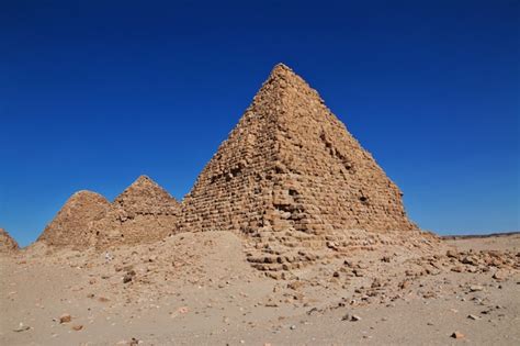 Premium Photo | Ancient pyramids of nuri in sahara desert, sudan