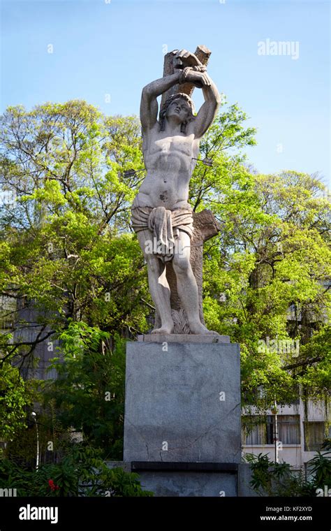 Saint sebastian statue hi-res stock photography and images - Alamy