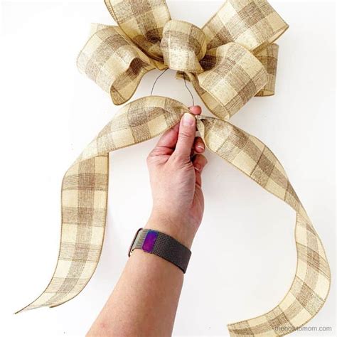 How to Make a Bow for a Wreath - Easy! | The How To Mom