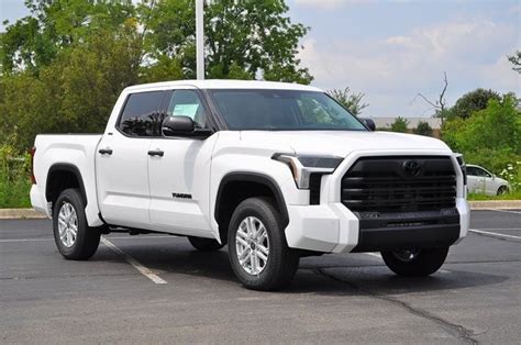 New 2023 Toyota Tundra SR5 4D CrewMax in Canton #1718742 | Victory Toyota of Canton