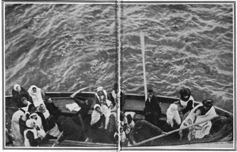 33 Rare Titanic Sinking Photos Taken Just Before And After It Happened