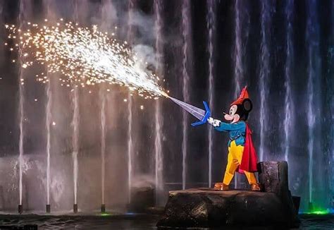 9 Stunning Facts About Fantasmic At Disney's Hollywood Studios | Disney Dining