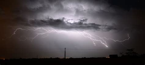 Noctilove astrophotography barn door tracker lightning storm photography at night