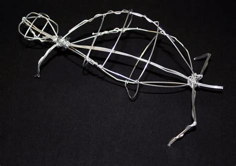 sarah bell smith: Wire armatures