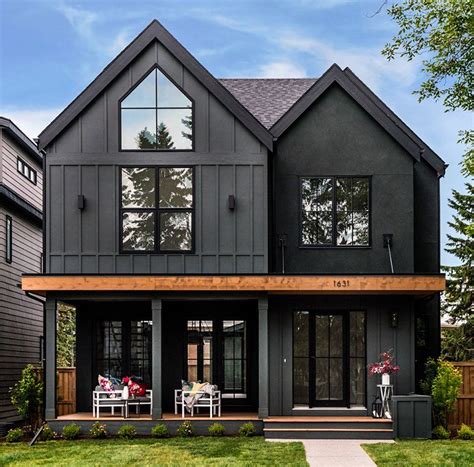 20 Inspiring Dark Exterior Homes – Cecilia Moyer Blog | Modern ...