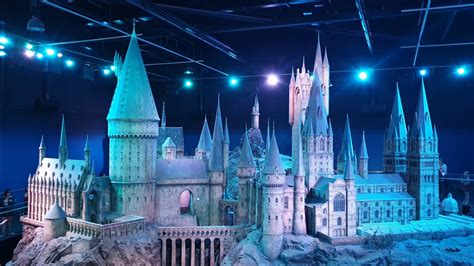 Hogwarts Castle Scale model The Making of Harry Potter Warner Bros Studio Tour 2019 Hogwarts ...