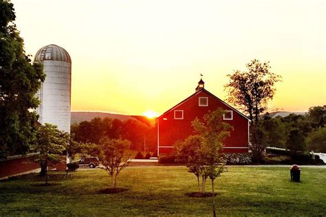 10 Virginia Wineries to Visit in 2023 — Best Wineries in Virginia