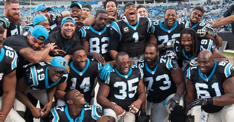 Panthers shutter criticism on taking in-game photo