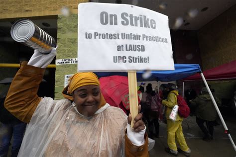 Los Angeles schools shut down as staff strike for better pay – Metro US