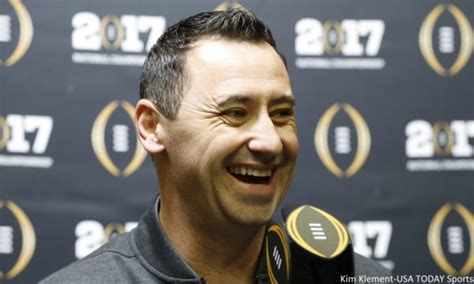 Steve Sarkisian addresses his alcoholism in first Texas press conference