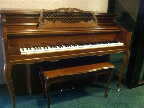 Kohler & Campbell Console Upright ⋆ Vienna Piano