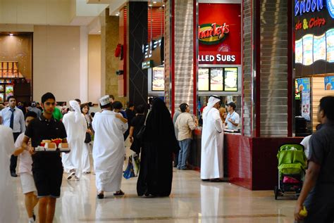 A Weighty Concern: Obesity and Fast Food in Dubai | Pulitzer Center