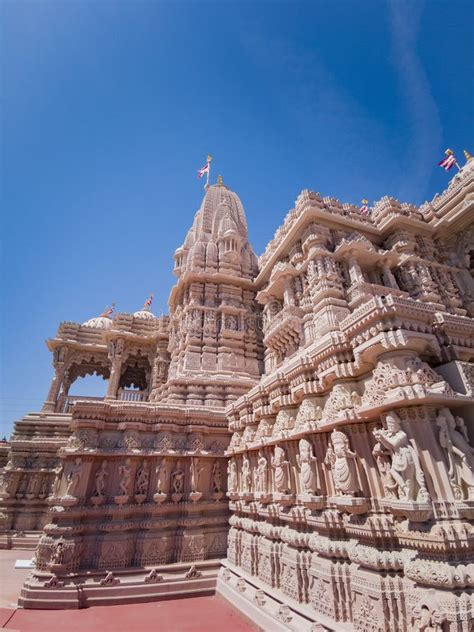 Exterior View of the Famous BAPS Shri Swaminarayan Mandir Stock Image - Image of building, shri ...