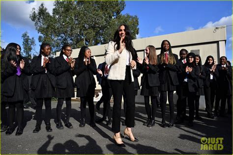 Photo: meghan markle school visit iwd speech 22 | Photo 4447337 | Just ...