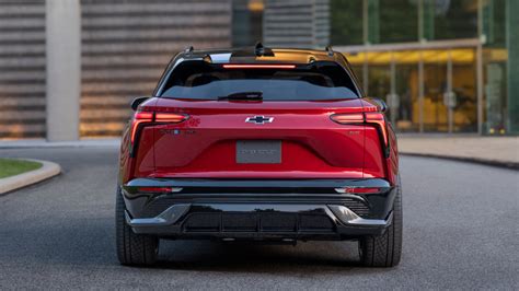 Chevrolet Blazer EV 2023: Specs, Variants, Features