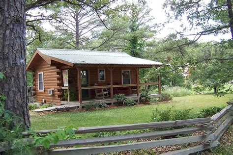 Top 20 Romantic Cabins In Missouri with Hot Tubs - Cabin Trippers